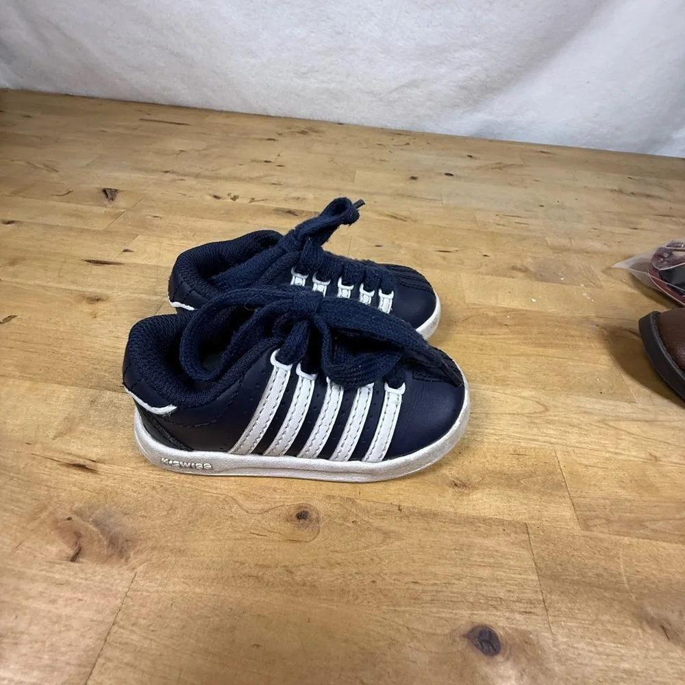 Baby shoes K-Swiss Infant Sneakers Size 5 infant shoes